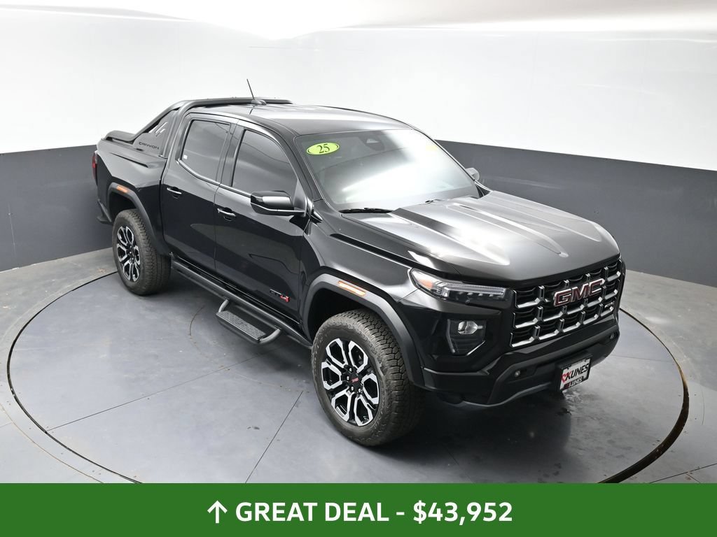 Used 2025 GMC Canyon AT4 w/ Nightfall Edition AWD/4WD image 45