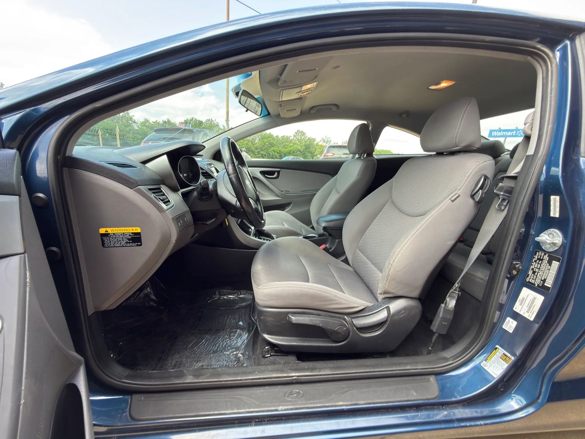 Used 2014 Hyundai Elantra FWD image 6