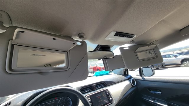 Used 2022 Nissan Versa SV w/ Trunk Package FWD image 36