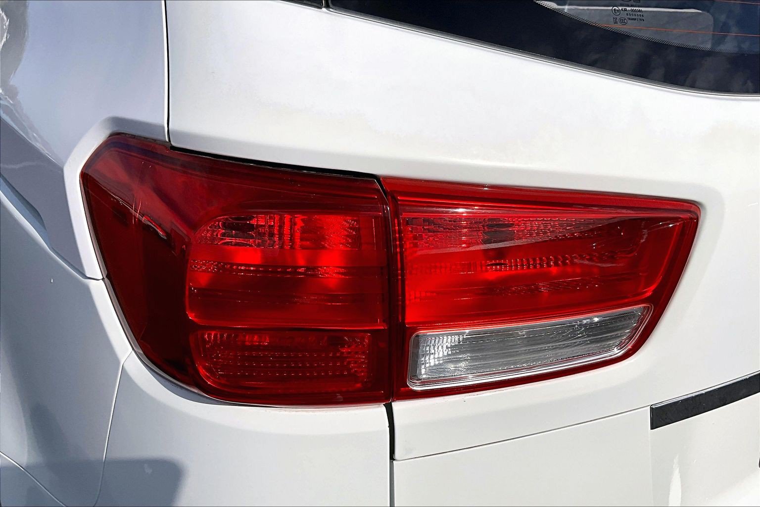 Used 2018 Kia Sedona L FWD image 31
