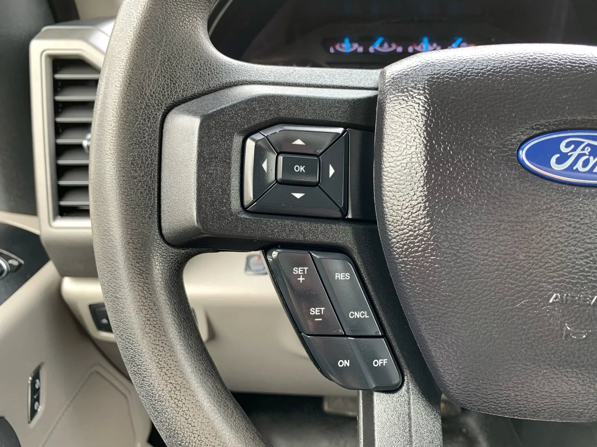 Used 2019 Ford F250 XL w/ Power Equipment Group RWD image 12