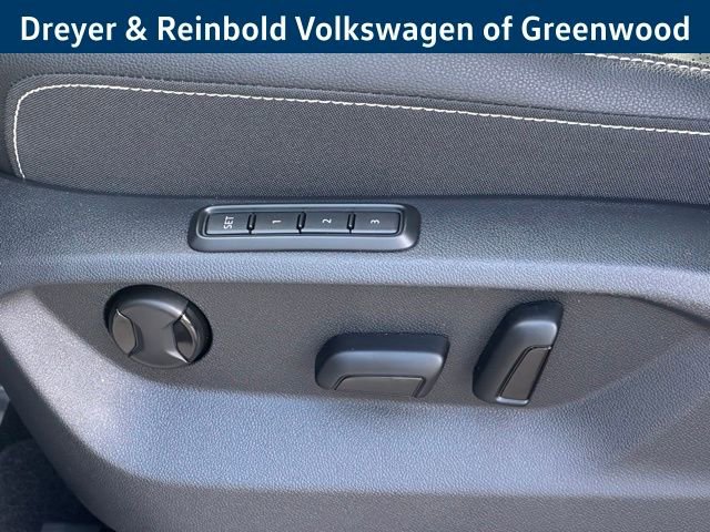 New 2026 Volkswagen Atlas Cross Sport SEL R-Line image 26