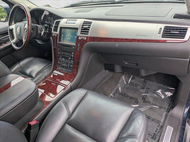 Used 2007 Cadillac Escalade AWD w/ Information Package image 25