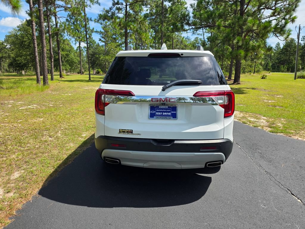 Used 2020 GMC Acadia SLT w/ Trailering Package FWD image 4