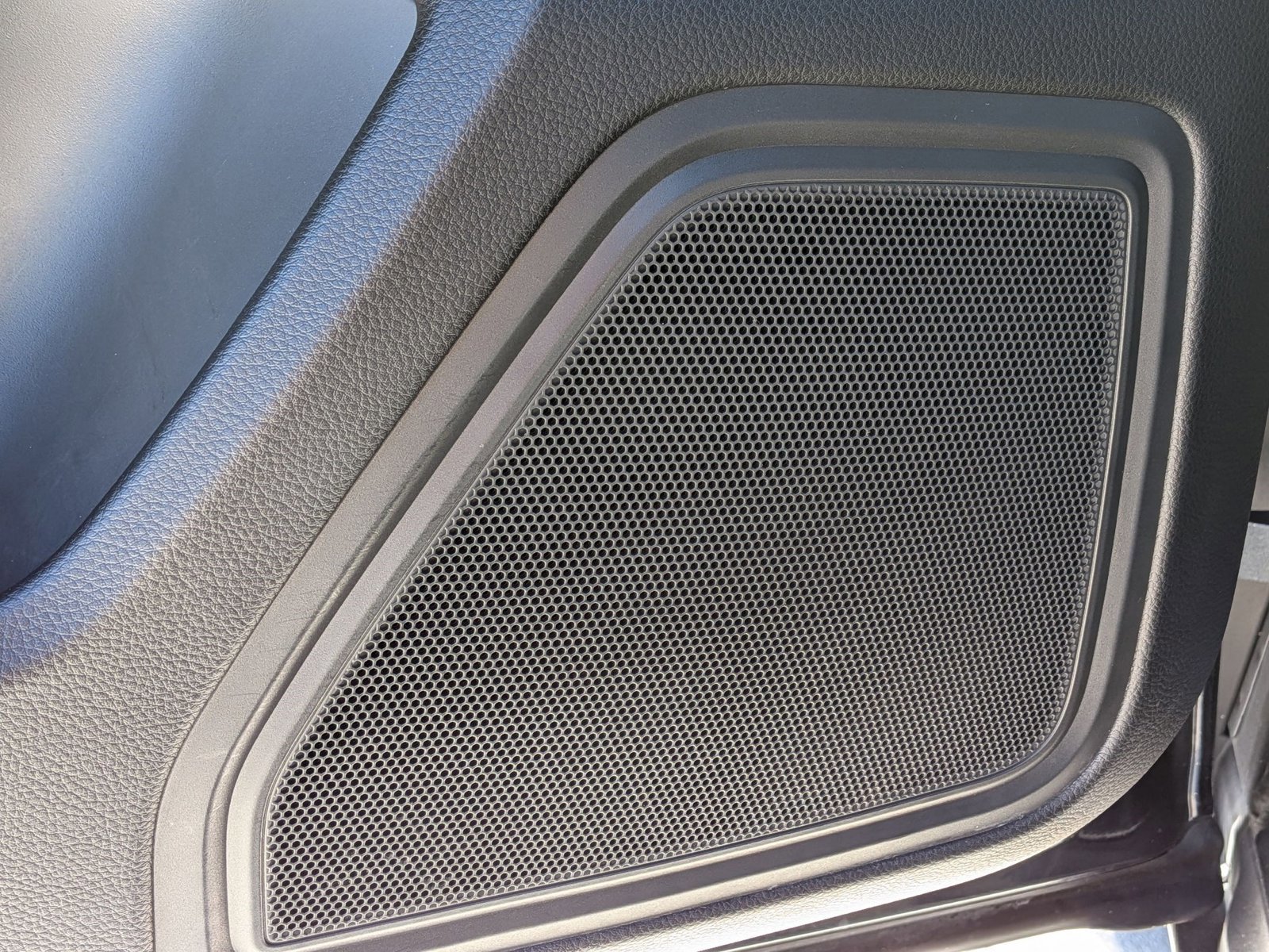 Used 2021 Porsche Macan S image 14