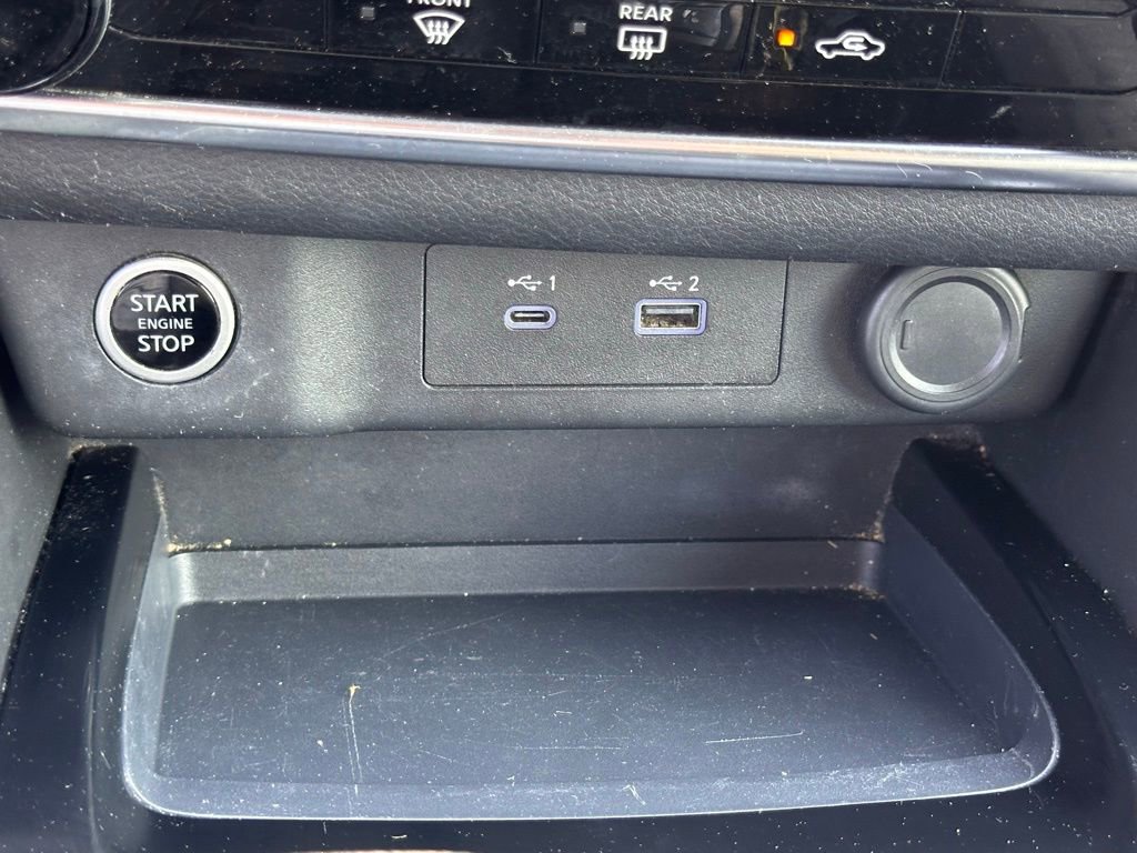 Used 2021 Nissan Rogue S image 27