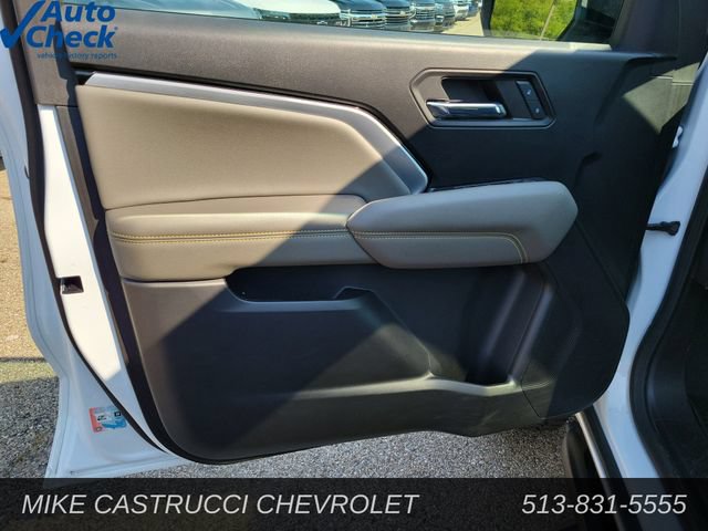 Used 2024 Chevrolet Colorado ZR2 w/ Technology Package AWD/4WD image 24