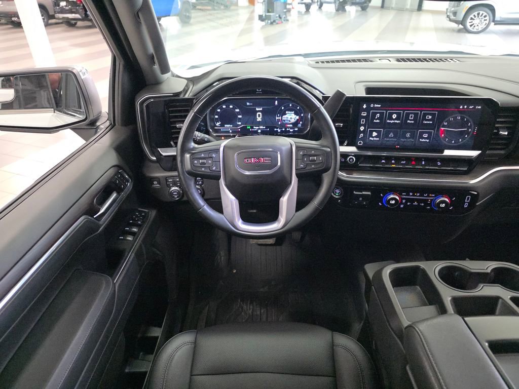 Used 2023 GMC Sierra 1500 SLT w/ X31 Off-Road Package AWD/4WD image 14