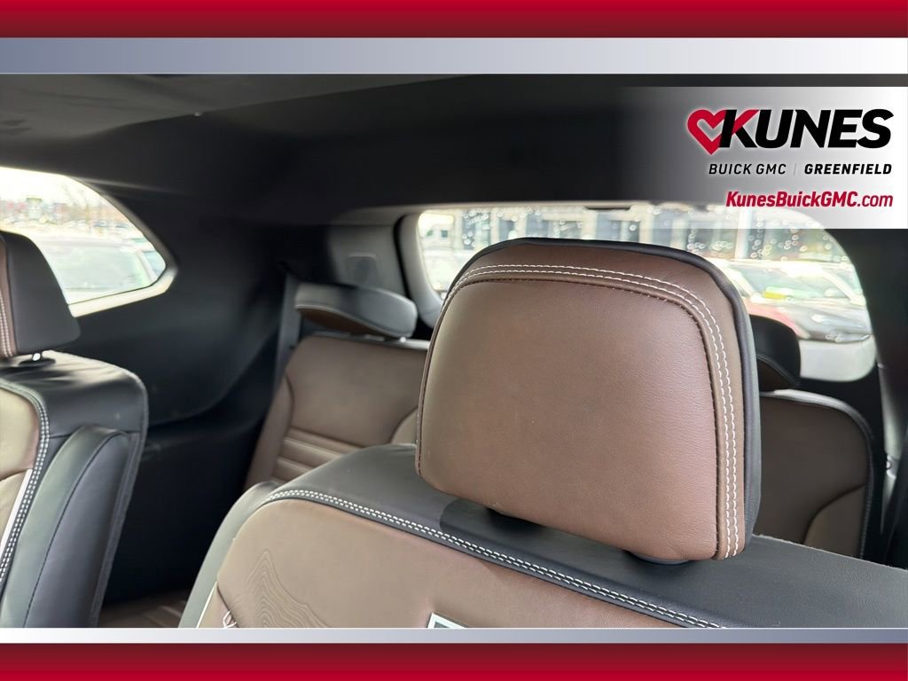 New 2026 GMC Acadia Denali Ultimate w/ LPO, Floor Liner Package image 35