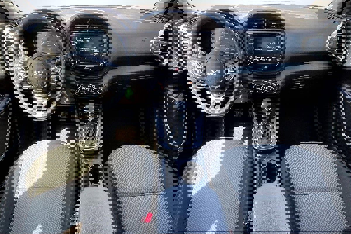Used 2023 Kia Soul LX w/ LX Technology Package image 16