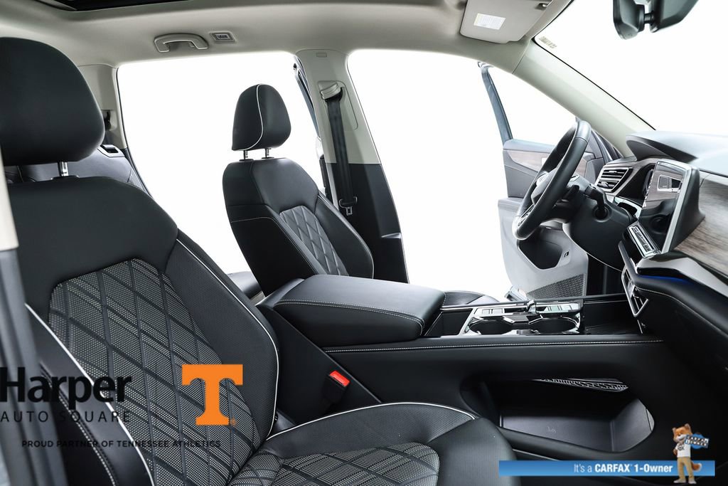Used 2025 Volkswagen Atlas SEL Premium R-Line AWD/4WD image 36