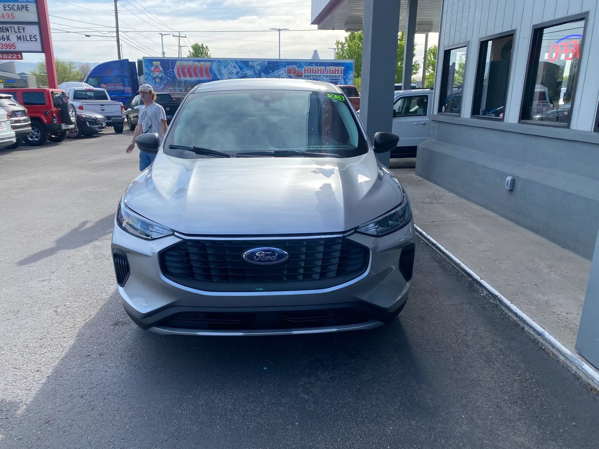 Used 2023 Ford Escape Active w/ Tech Pack #1 AWD/4WD image 33