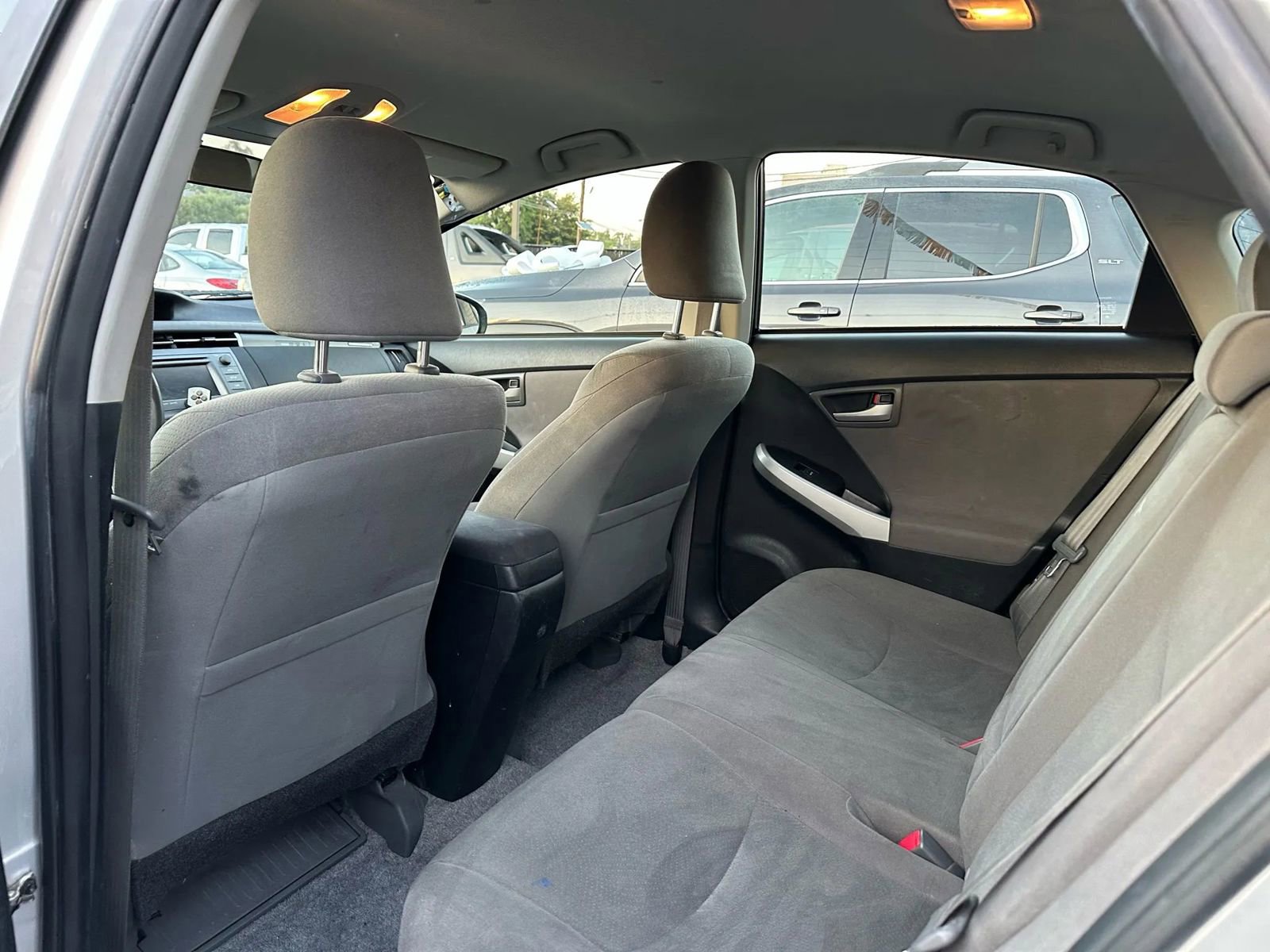 Used 2014 Toyota Prius Plug-In Hybrid image 12