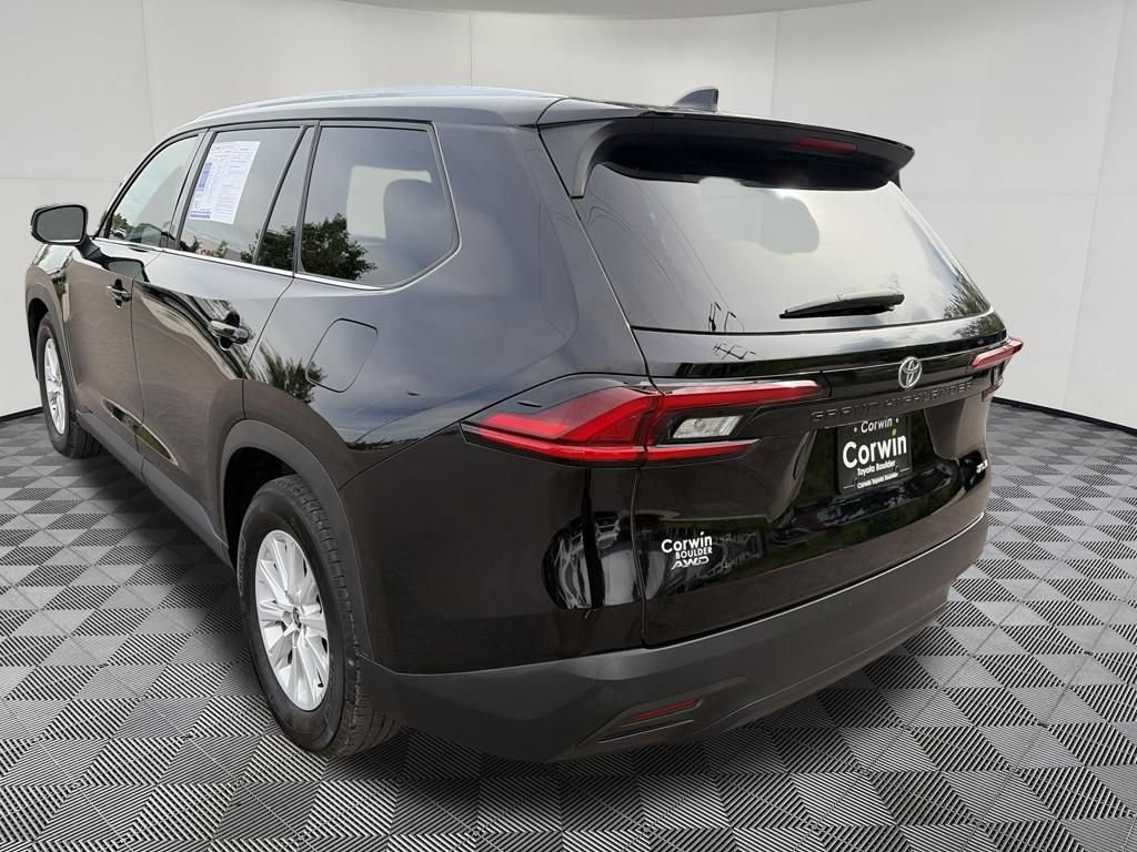 Used 2025 Toyota Grand Highlander AWD image 6