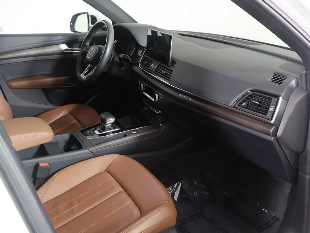 Used 2023 Audi Q5 2.0T Premium w/ Convenience Package AWD/4WD image 26