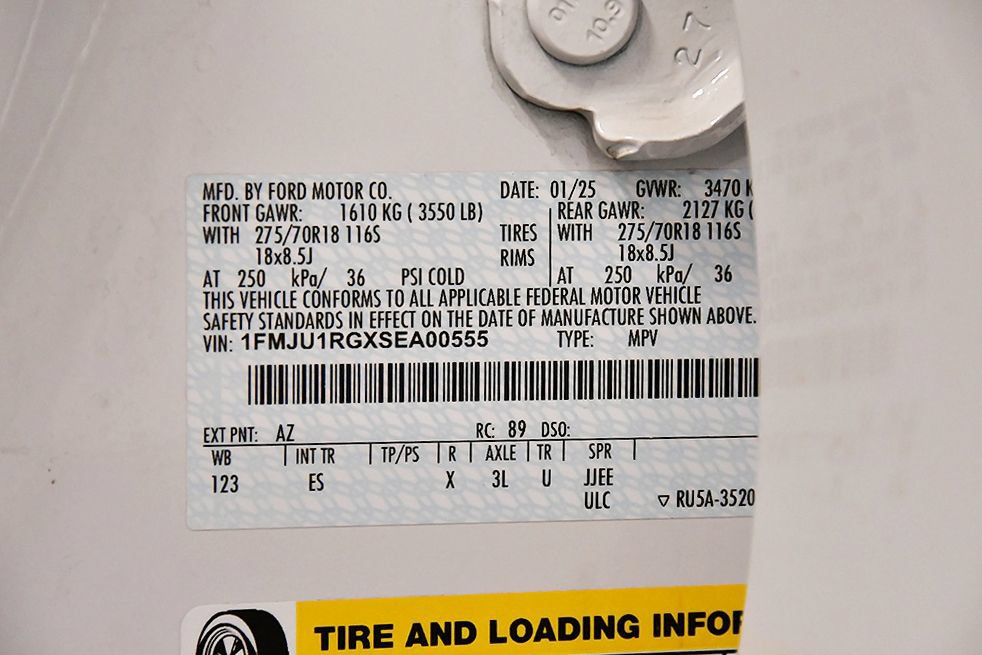 Used 2025 Ford Expedition Tremor AWD/4WD image 14