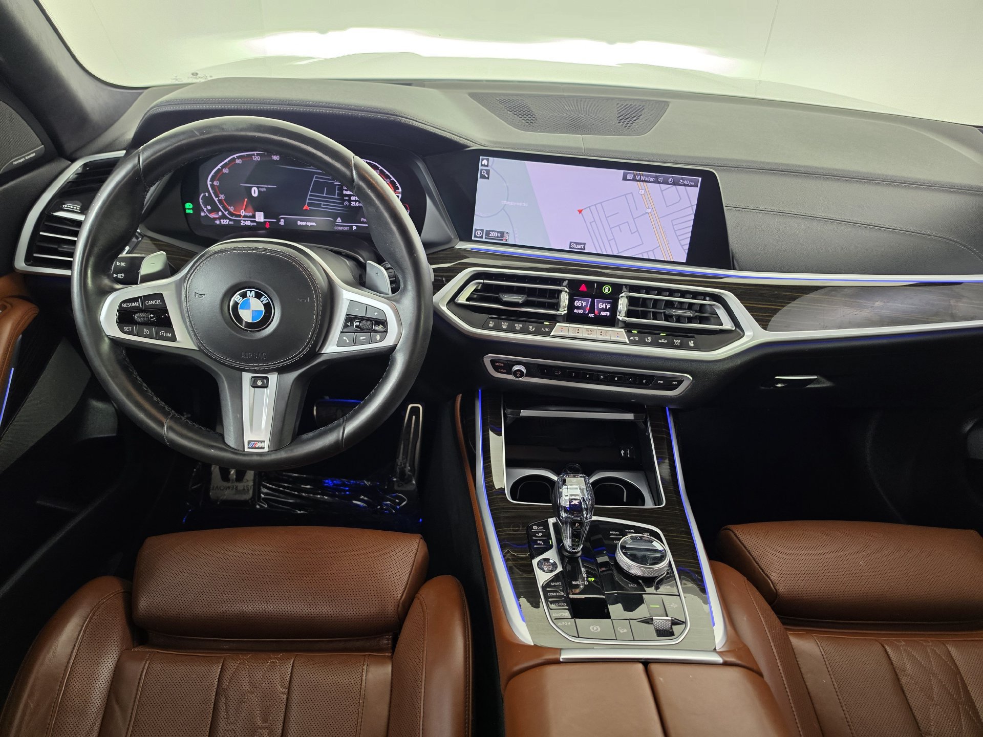 Used 2021 BMW X7 xDrive40i w/ M Sport Package AWD/4WD image 21