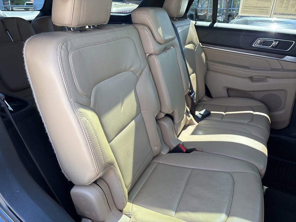 Used 2017 Ford Explorer Limited image 46