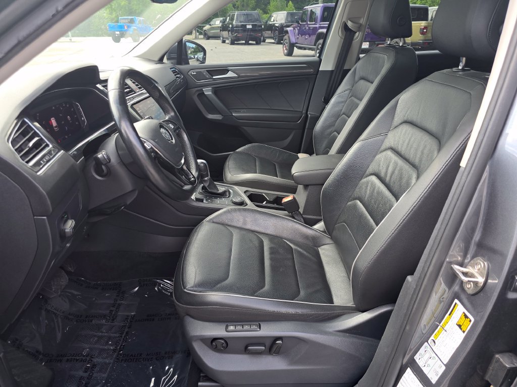 Used 2019 Volkswagen Tiguan SEL Premium AWD/4WD image 4