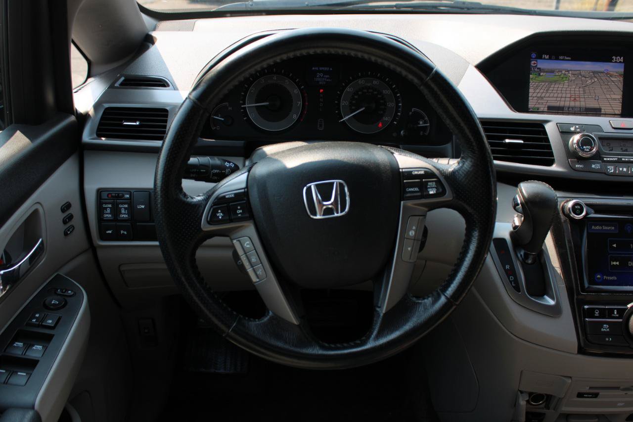 Used 2015 Honda Odyssey Touring image 10