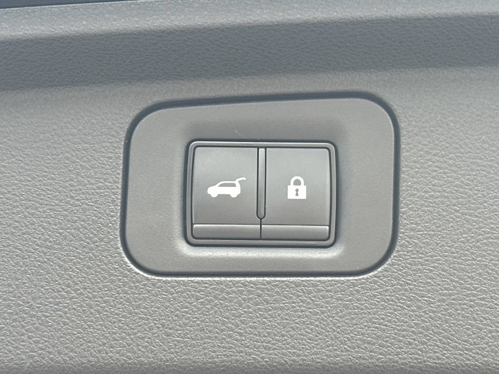 Used 2025 INFINITI QX80 Sensory AWD/4WD image 16