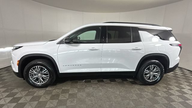 Used 2025 Chevrolet Traverse LT AWD/4WD image 5