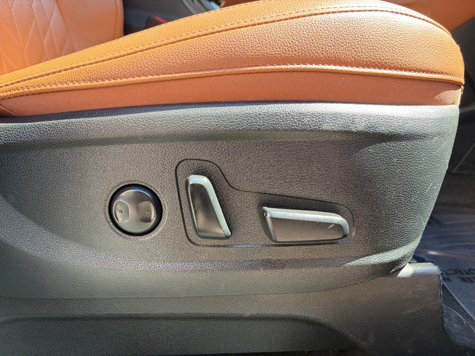 Used 2024 Kia Telluride EX X-Line AWD/4WD image 31