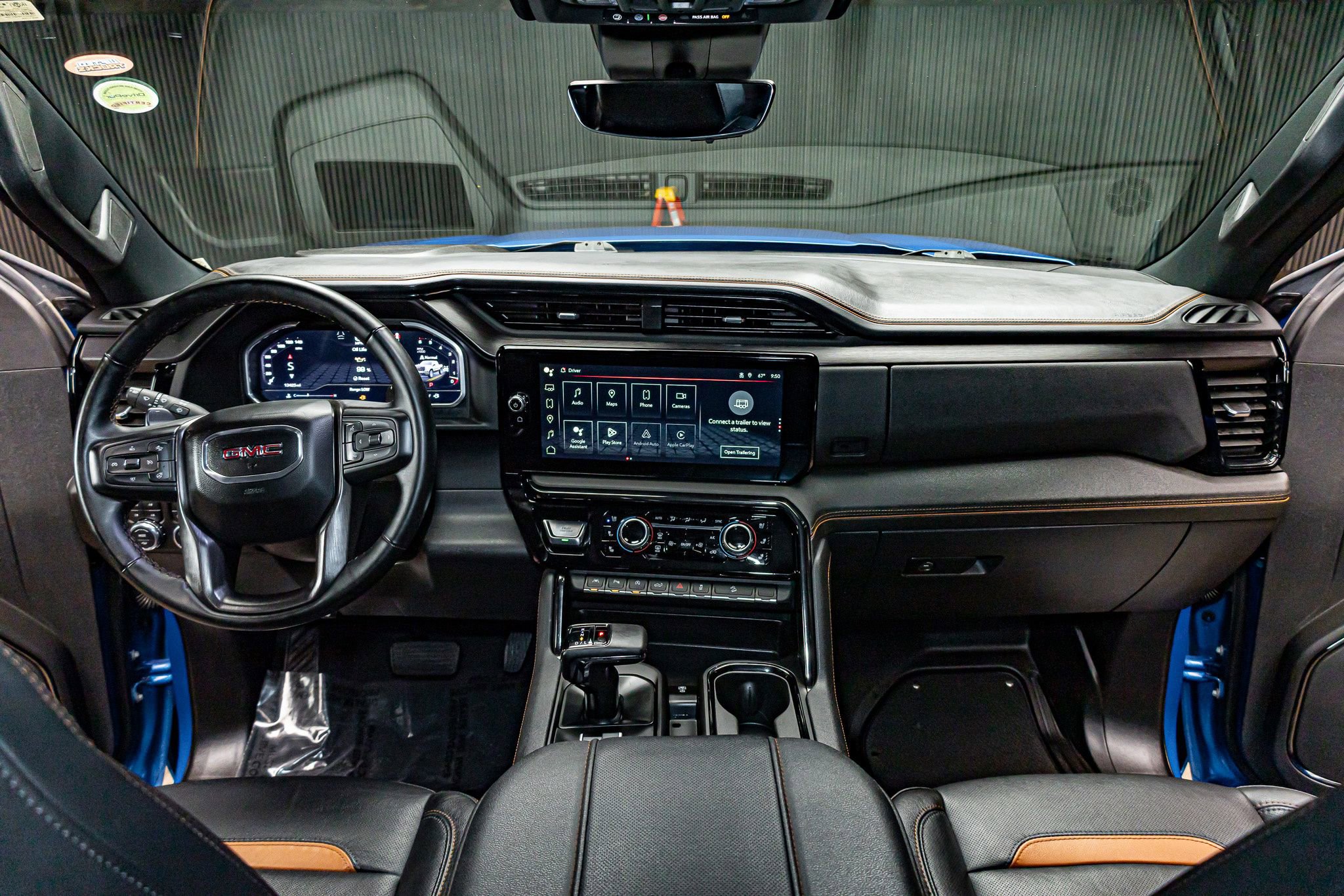 Used 2024 GMC Sierra 1500 AT4 w/ Technology Package image 14