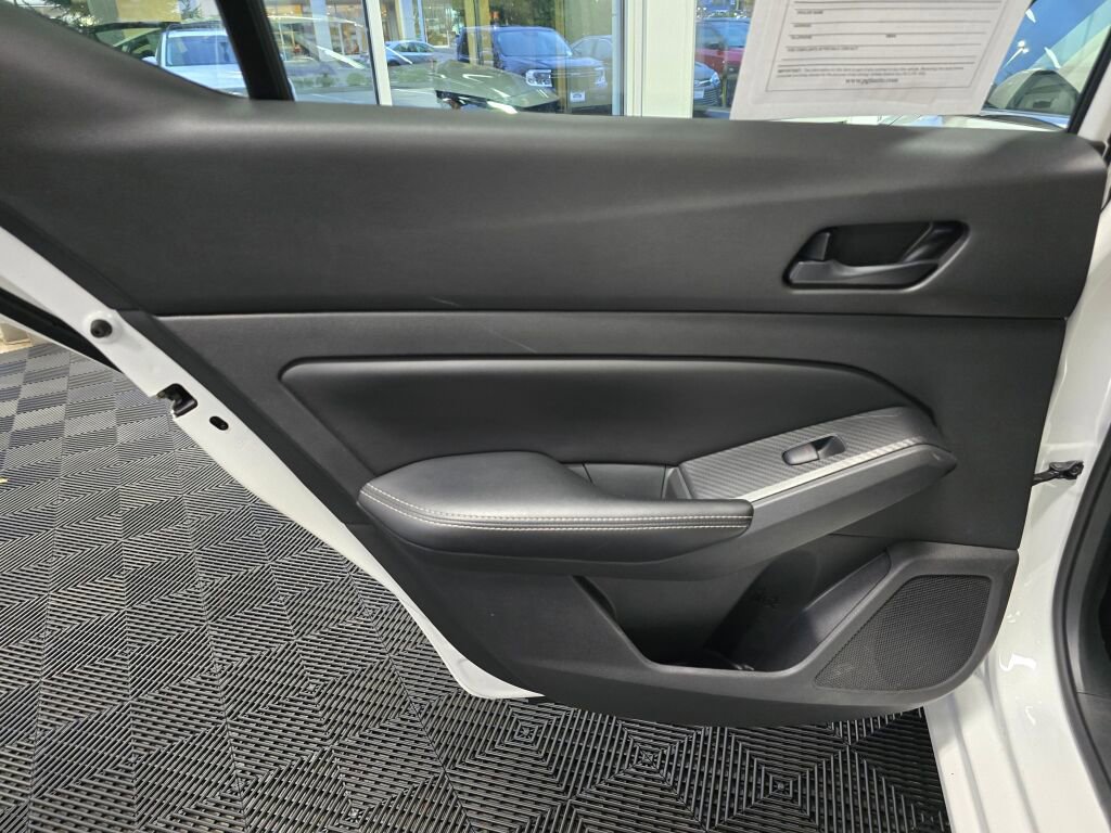 Used 2024 Nissan Altima 2.5 SV w/ SV Premium Package image 36