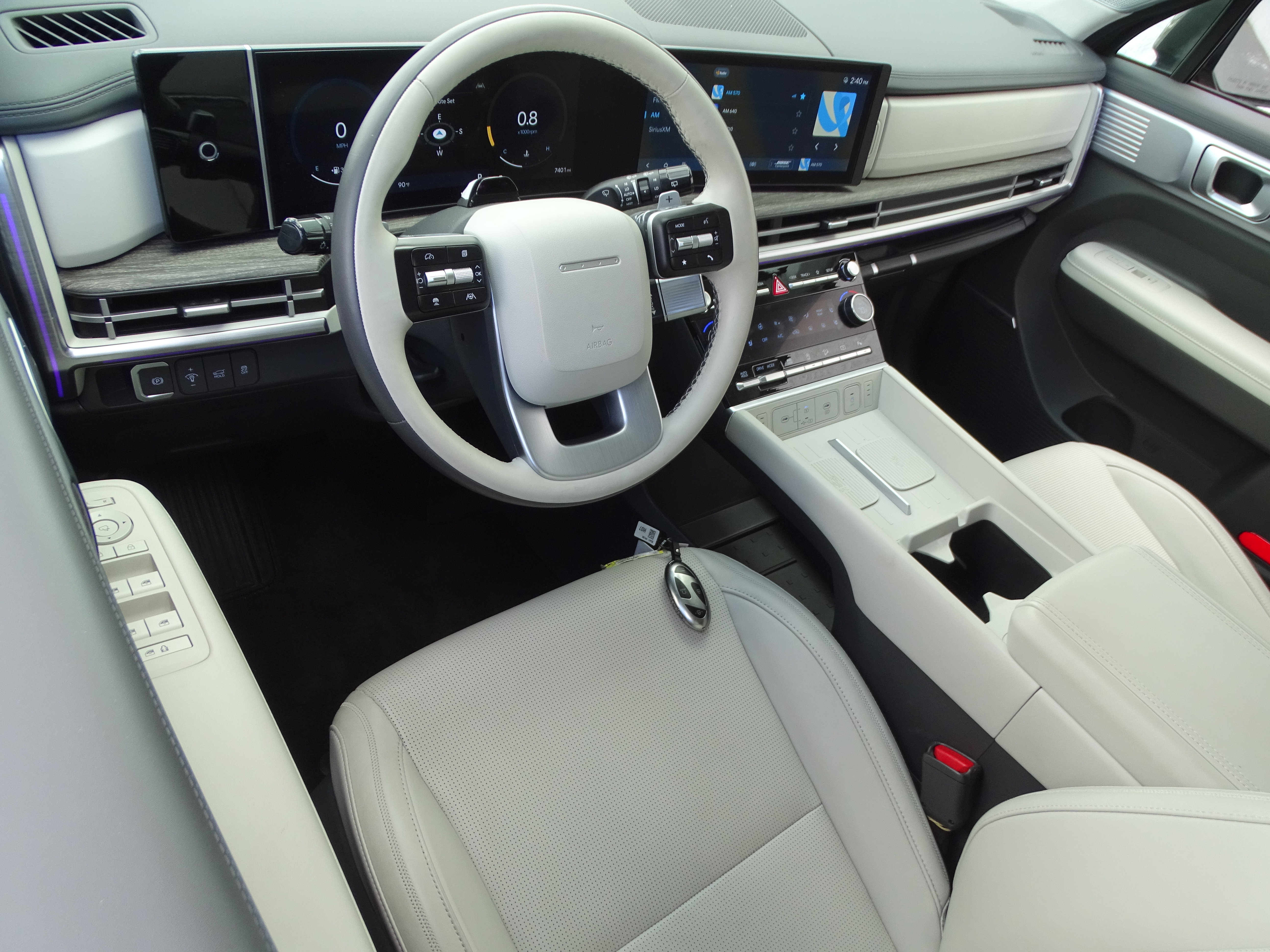 Used 2024 Hyundai Santa Fe Calligraphy image 5