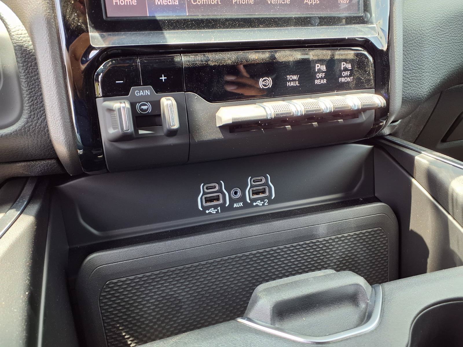New 2026 RAM 3500 Lone Star AWD/4WD image 14