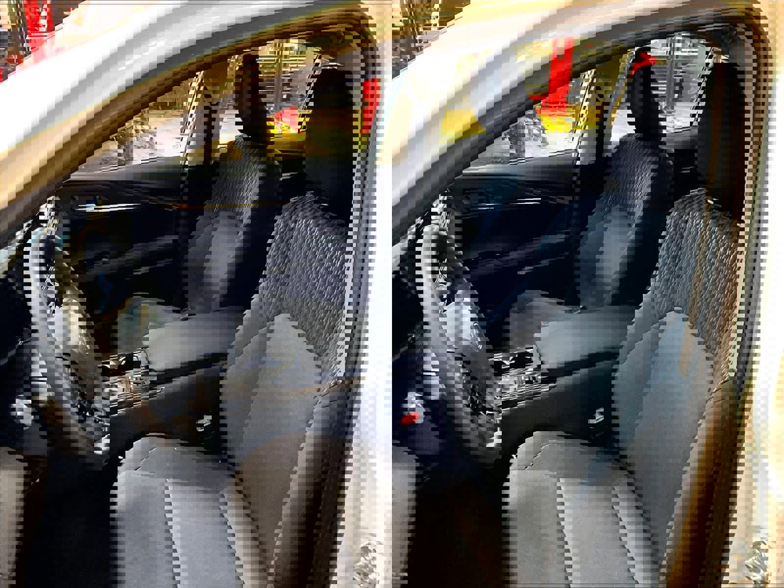 Used 2025 Toyota Camry LE image 10