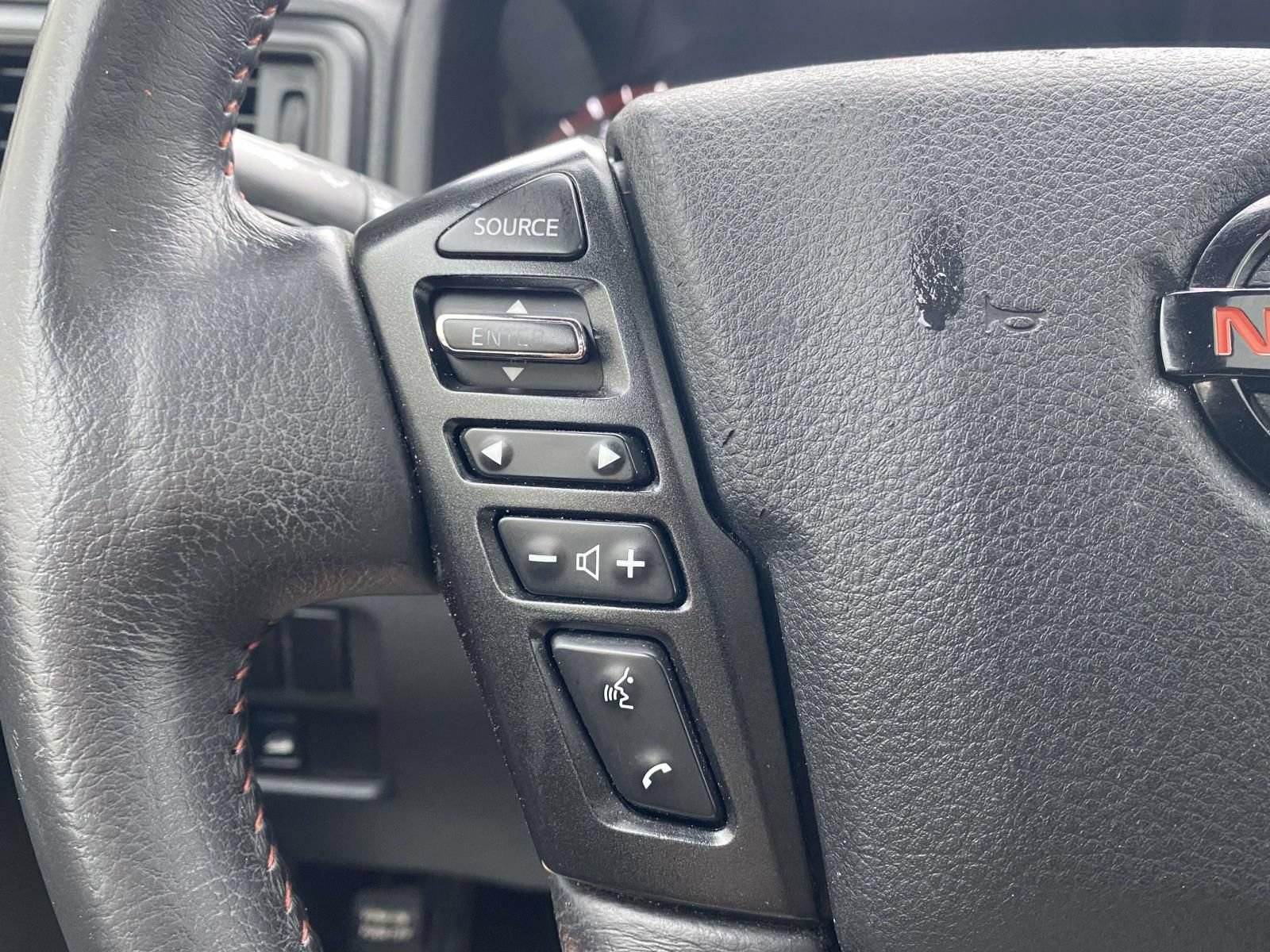 Used 2021 Nissan Titan PRO-4X w/ Pro-4x Convenience Package AWD/4WD image 22