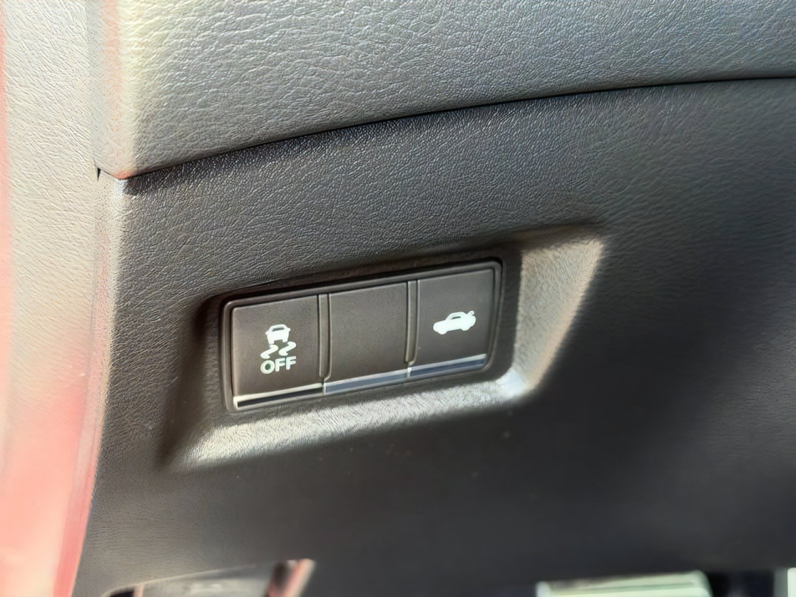 Used 2017 INFINITI Q60 Red Sport 400 RWD image 18
