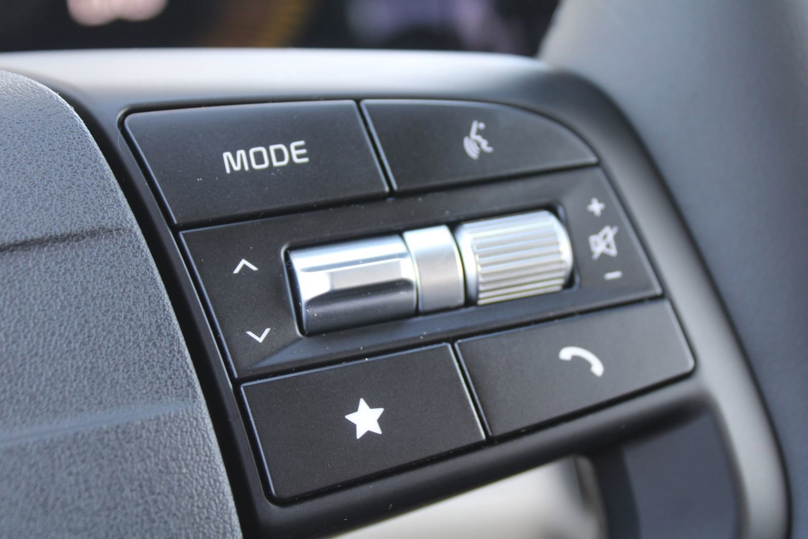 New 2026 Kia Sportage EX image 31