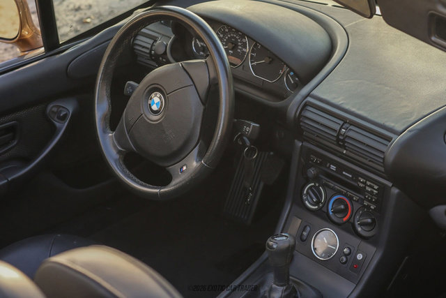 Used 2000 BMW Z3 2.5i image 54