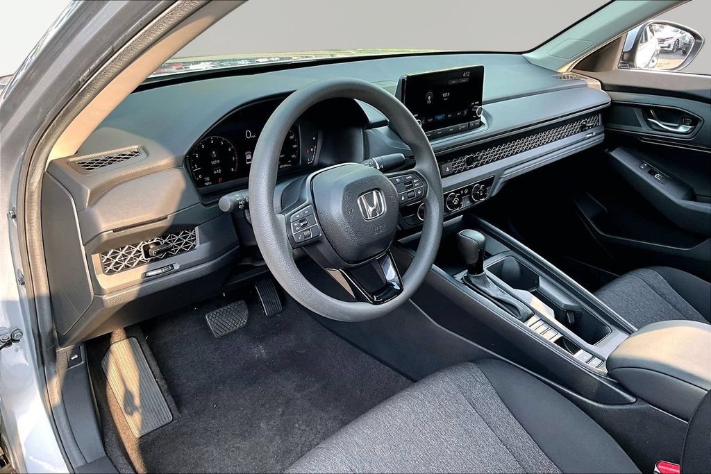 Used 2025 Honda Accord LX image 14