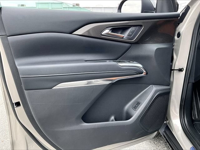 New 2027 Chevrolet Traverse Z71 w/ Driver Confidence Package AWD/4WD image 25