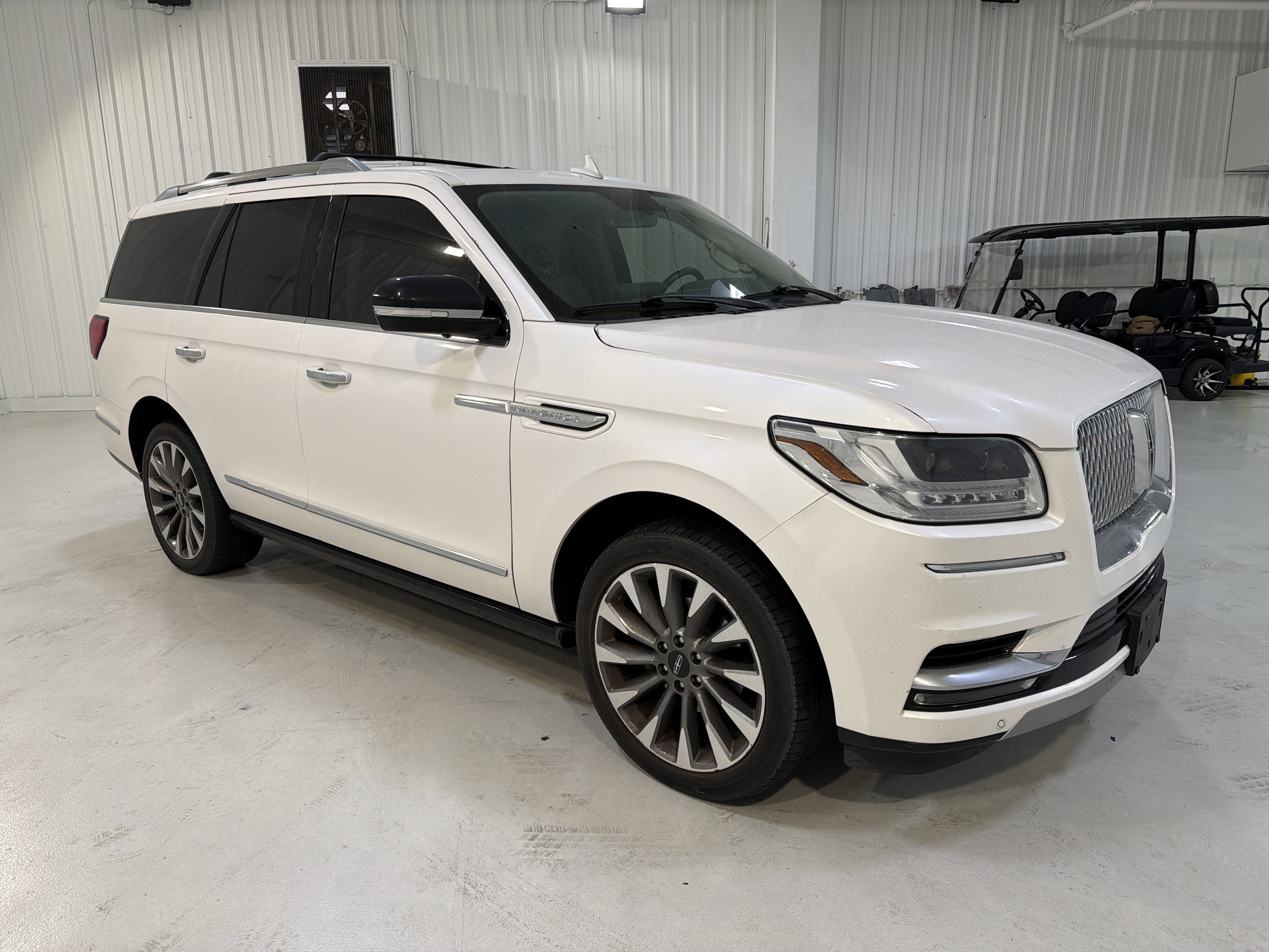 Used 2019 Lincoln Navigator Select w/ Cargo Package image 7