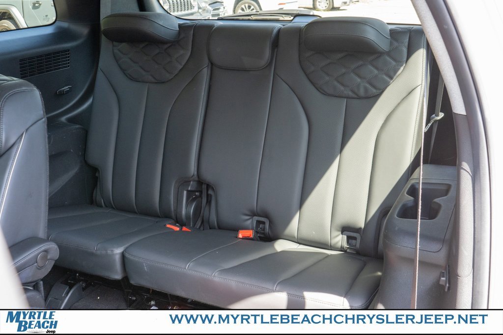 Used 2022 Hyundai Palisade Limited w/ Cargo Package image 13