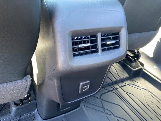 Certified 2024 Chevrolet Equinox RS w/ RS Leather Package image 19