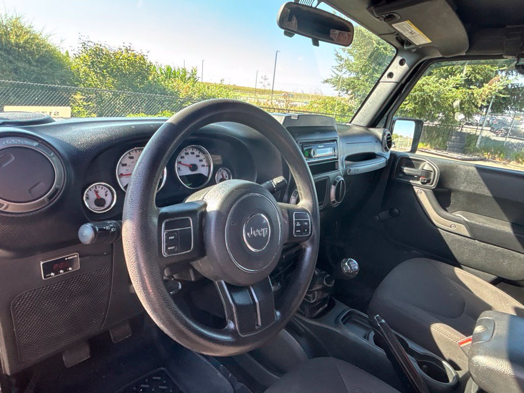 Used 2017 Jeep Wrangler Sport AWD/4WD image 9