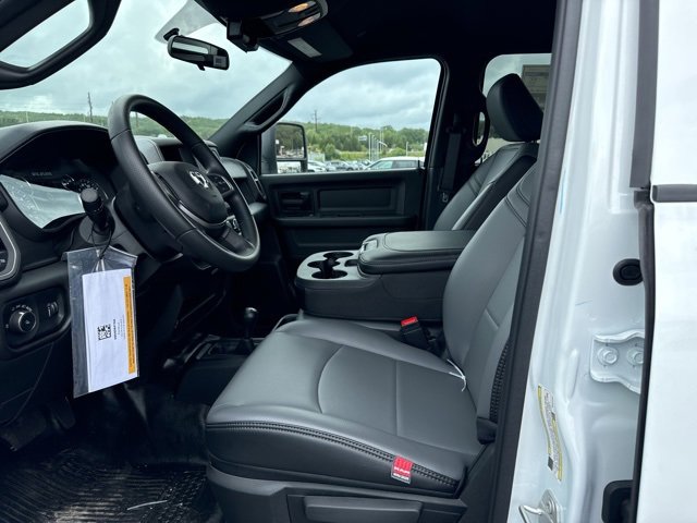 New 2024 RAM 3500 Tradesman image 7