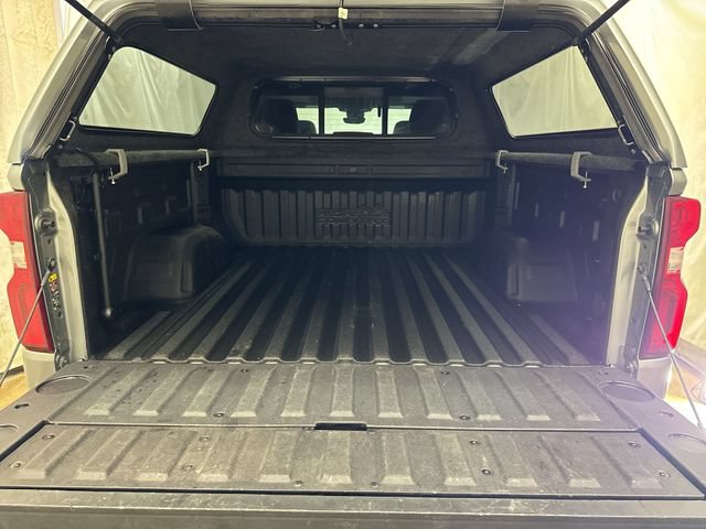 Used 2024 Chevrolet Silverado 1500 High Country w/ Technology Package AWD/4WD image 26