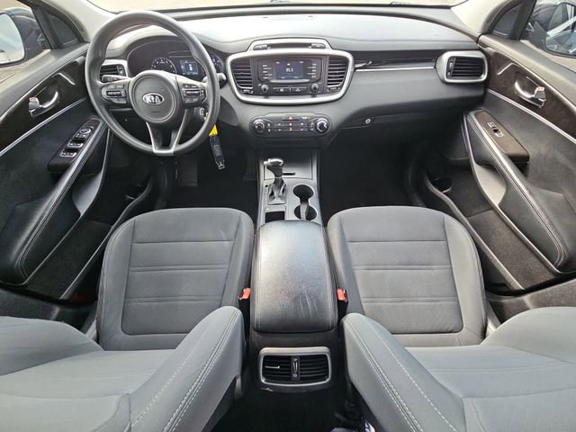 Used 2016 Kia Sorento LX image 19