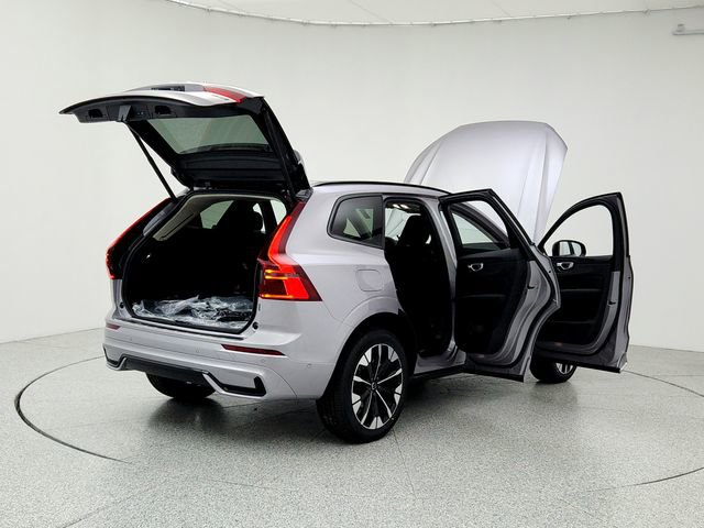 New 2026 Volvo XC60 B5 Plus w/ Protection Package Premier image 11
