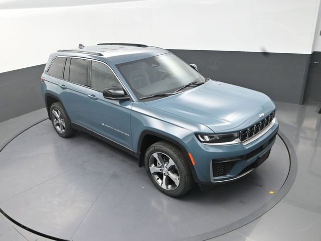 New 2026 Jeep Grand Cherokee Limited AWD/4WD image 11
