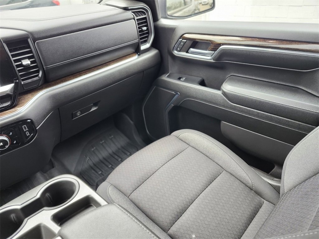 Used 2023 GMC Sierra 1500 Elevation image 13