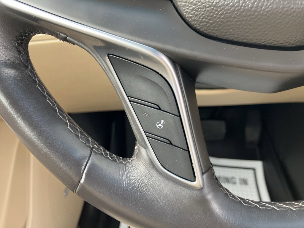 Used 2017 Cadillac XT5 Luxury image 20