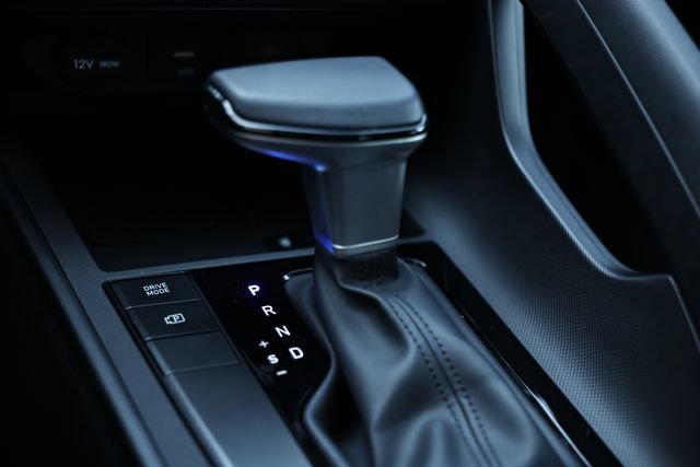 Certified 2025 Hyundai Elantra Sport FWD image 38
